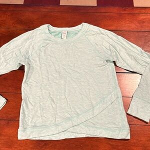 Athleta Girl Criss Cross My Heart Sweatshirt Green Super soft Girl’s XL